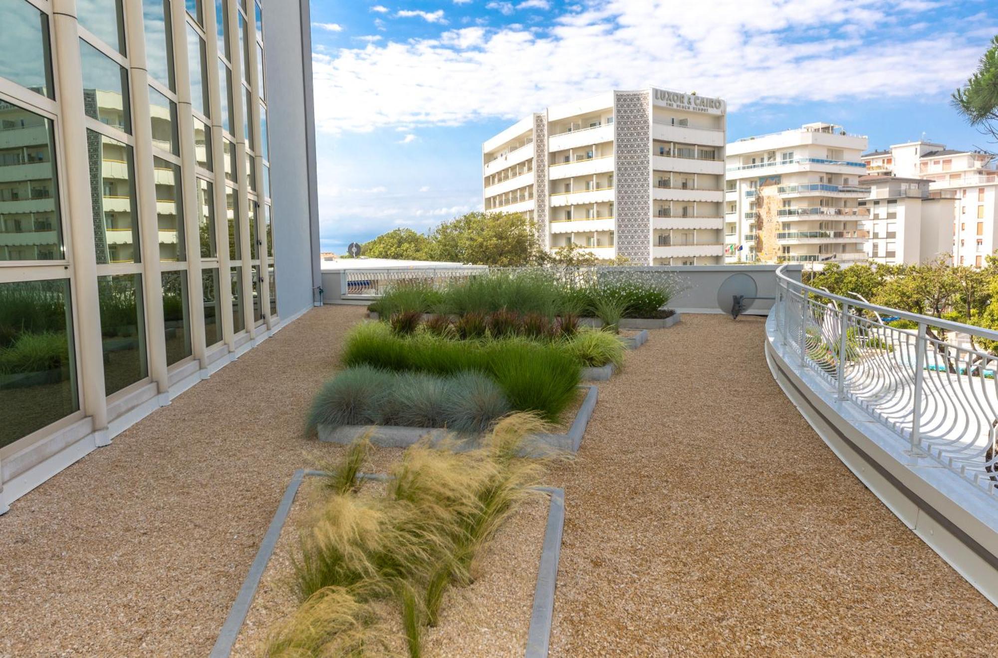 Hotel Nember Lido di Jesolo Bagian luar foto
